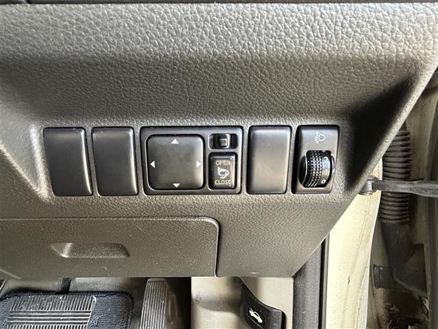 エクストレイル Stt 社外ナビ 黒革 HID シートヒーター(27枚目)