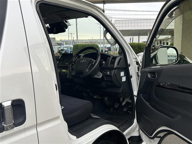 ハイエースバン スーパーGL ダークプライム 禁煙 社外ナビ 両側自動 LED ETC スマキー(6枚目)