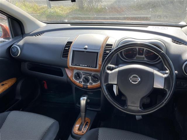 ノート 15M FOURカガヤキEDプラスナビHDD 禁煙 純ナビ 木目調 夏タイヤ HID 社外アルミ(2枚目)