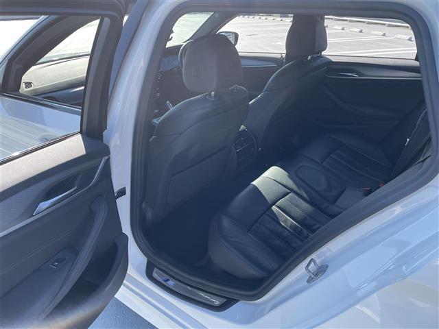 ガリバーグループでは主要メーカー、主要車種をお取り扱いしております。全国約４６０店舗の在庫の中からお客様にピッタリの一台をご提案します。