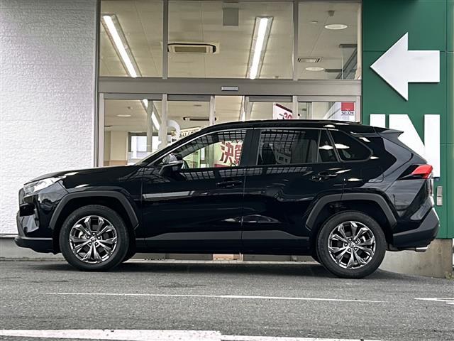 ＲＡＶ４ Ｘ　純正アルミホイール　ルーフレール　社外フロアマット　ＡＣＣ　ＥＴＣ　ドラレコ　スペアキー　レーンアシスト（11枚目）