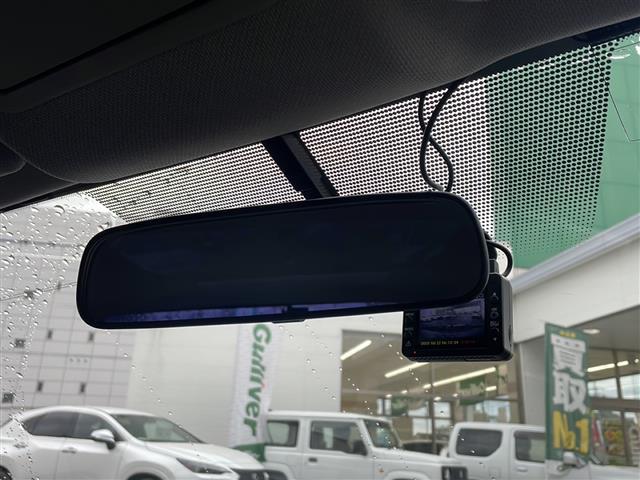 フェアレディZ バージョンT ナビゲーション フルセグテレビ CD&DVD バックカメラ キーレス 革シート BOSEサラウンド ETC キセノンヘッドライト 保証書 取扱説明書 整備手帳(8枚目)