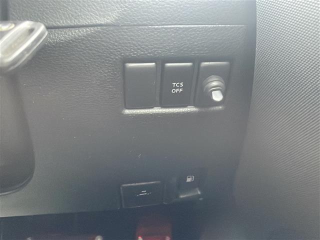 フェアレディZ バージョンT ナビゲーション フルセグテレビ CD&DVD バックカメラ キーレス 革シート BOSEサラウンド ETC キセノンヘッドライト 保証書 取扱説明書 整備手帳(12枚目)