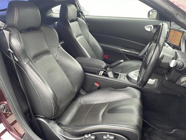 フェアレディZ バージョンT ナビゲーション フルセグテレビ CD&DVD バックカメラ キーレス 革シート BOSEサラウンド ETC キセノンヘッドライト 保証書 取扱説明書 整備手帳(15枚目)