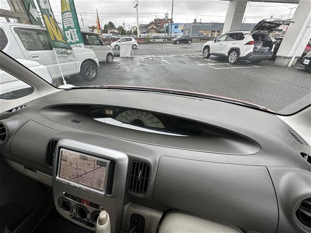 タント Ｌ　ナビゲーション　フルセグテレビ　ＣＤ＆ＤＶＤ　キーレス　スライドドア　フルフラット　アームレスト　保証書　取扱説明書　整備手帳（9枚目）