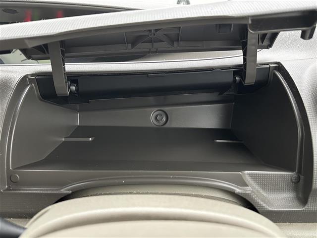 タント Ｌ　ナビゲーション　フルセグテレビ　ＣＤ＆ＤＶＤ　キーレス　スライドドア　フルフラット　アームレスト　保証書　取扱説明書　整備手帳（13枚目）