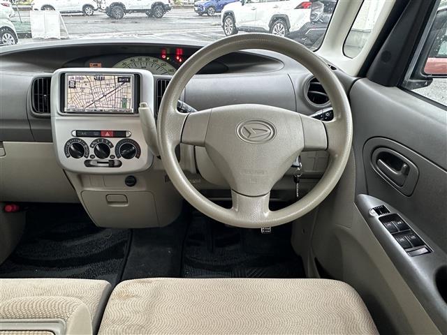 タント Ｌ　ナビゲーション　フルセグテレビ　ＣＤ＆ＤＶＤ　キーレス　スライドドア　フルフラット　アームレスト　保証書　取扱説明書　整備手帳（41枚目）