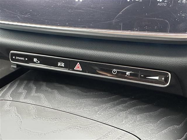 気になる車はすぐにお問い合わせください！画面右側の００６６から始まる無料ダイヤルからお問い合わせ下さい！専門スタッフがお車のご質問にお答えいたします！