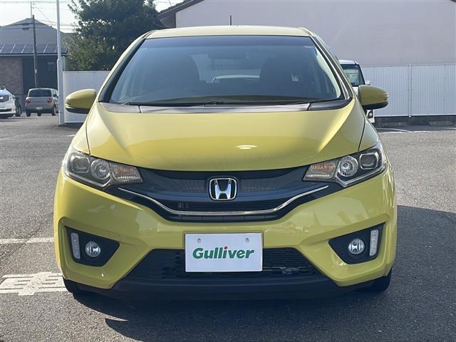 フィット １３Ｇ・Ｓパッケージ　☆ワンオーナー☆純正メモリナビ【フルセグ・ＤＶＤ再生可・ＣＤ・Ｂｌｕｅｔｏｏｔｈ】☆バックカメラ☆ＥＴＣ☆前方ドライブレコーダー☆パドルシフト☆横滑り防止機能☆電動格納ミラー（11枚目）