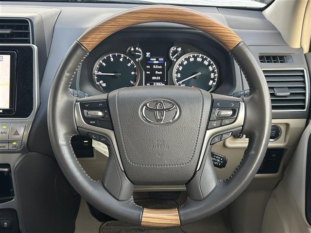 ランドクルーザープラド TX Lパッケージ ワンオーナー サンルーフ クルーズコントロール 純正SDナビ バックカメラ 純正フロアマット レザーシート シートヒーター パワーシート ビルトインETC 3列シート LED スマートキー スペアキー(8枚目)