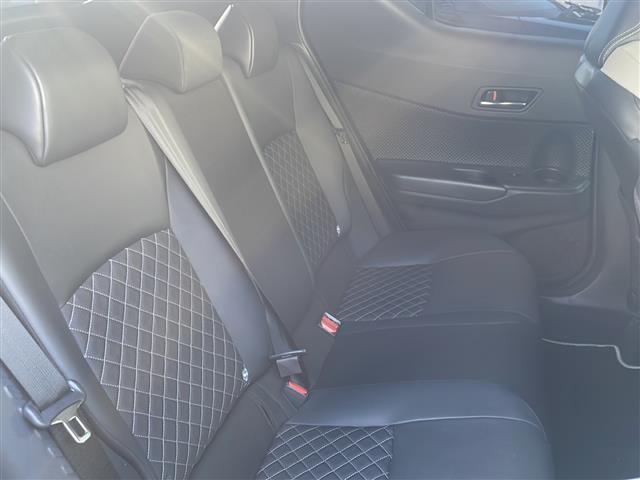 Ｃ－ＨＲ Ｇ　モード　ネロ　☆純正ＳＤナビ☆バックカメラ☆ビルトインＥＴＣ☆Ｔｏｙｏｔａ　Ｓａｆｅｔｙ　Ｓｅｎｓｅ【プリクラッシュセーフティシステム・レーンディパーチャーアラート・レーダークルーズコントロール・ブラインドス（31枚目）
