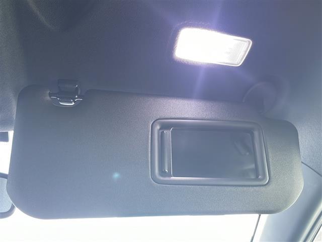 Ｃ－ＨＲ Ｇ　モード　ネロ　☆純正ＳＤナビ☆バックカメラ☆ビルトインＥＴＣ☆Ｔｏｙｏｔａ　Ｓａｆｅｔｙ　Ｓｅｎｓｅ【プリクラッシュセーフティシステム・レーンディパーチャーアラート・レーダークルーズコントロール・ブラインドス（32枚目）