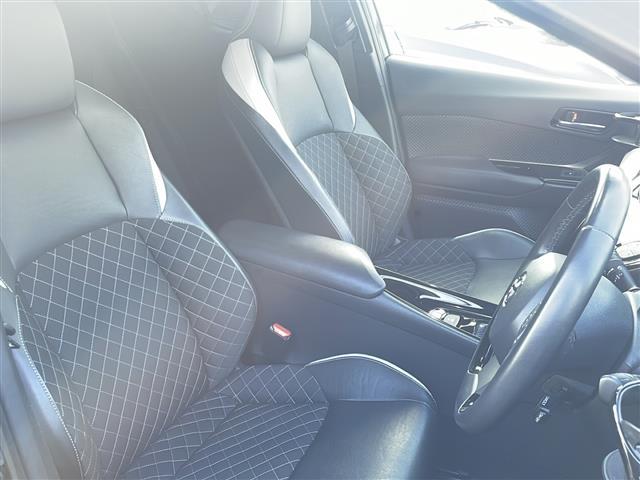 Ｃ－ＨＲ Ｇ　モード　ネロ　☆純正ＳＤナビ☆バックカメラ☆ビルトインＥＴＣ☆Ｔｏｙｏｔａ　Ｓａｆｅｔｙ　Ｓｅｎｓｅ【プリクラッシュセーフティシステム・レーンディパーチャーアラート・レーダークルーズコントロール・ブラインドス（34枚目）
