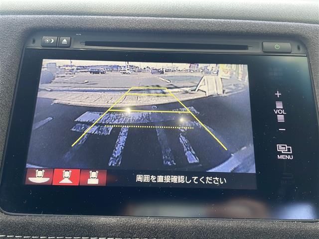 ヴェゼル ハイブリッドＲＳ・ホンダセンシング　純正ナビ　バックカメラ　クルーズコントロール　前方ドライブレコーダー　ステアリングスイッチ　ビルトインＥＴＣ　社外マフラー（ＮＯ－ＢＬＥＳＳＥ）　純正フロアマット　ＬＥＤヘッドライト　スマートキー（5枚目）