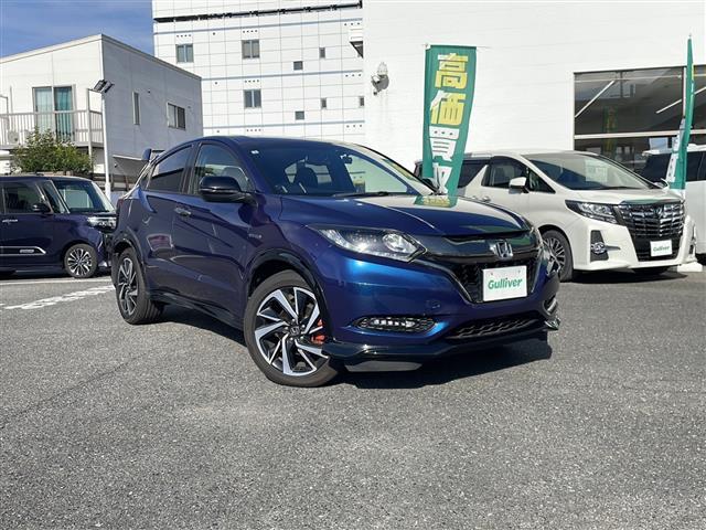 ヴェゼル ハイブリッドＲＳ・ホンダセンシング　純正ナビ　バックカメラ　クルーズコントロール　前方ドライブレコーダー　ステアリングスイッチ　ビルトインＥＴＣ　社外マフラー（ＮＯ－ＢＬＥＳＳＥ）　純正フロアマット　ＬＥＤヘッドライト　スマートキー（7枚目）