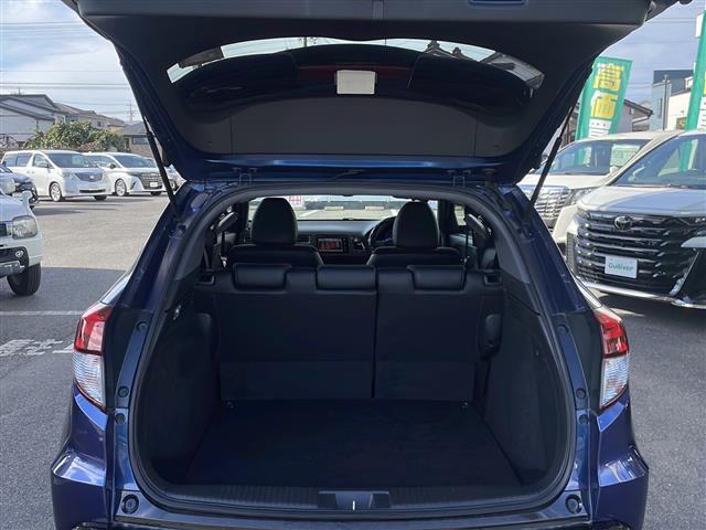 ヴェゼル ハイブリッドＲＳ・ホンダセンシング　純正ナビ　バックカメラ　クルーズコントロール　前方ドライブレコーダー　ステアリングスイッチ　ビルトインＥＴＣ　社外マフラー（ＮＯ－ＢＬＥＳＳＥ）　純正フロアマット　ＬＥＤヘッドライト　スマートキー（16枚目）