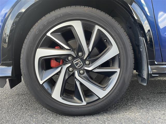 ヴェゼル ハイブリッドＲＳ・ホンダセンシング　純正ナビ　バックカメラ　クルーズコントロール　前方ドライブレコーダー　ステアリングスイッチ　ビルトインＥＴＣ　社外マフラー（ＮＯ－ＢＬＥＳＳＥ）　純正フロアマット　ＬＥＤヘッドライト　スマートキー（28枚目）