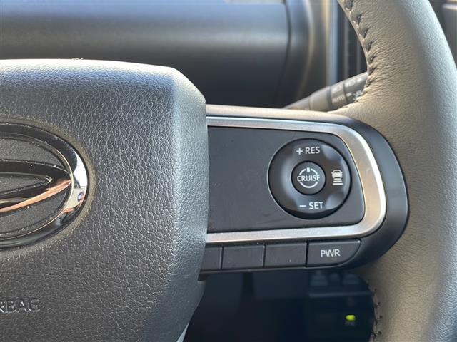 タント カスタムＲＳ　☆スマートアシスト☆両側パワースライドドア☆ビルトインＥＴＣ☆黒ハーフレザーシート☆前席シートヒーター☆横滑り防止機能☆プッシュスタート☆スマートキー☆純正フロアマット☆新車保証書☆（10枚目）