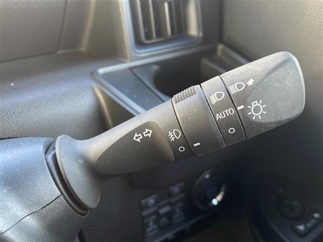 タント カスタムＲＳ　☆スマートアシスト☆両側パワースライドドア☆ビルトインＥＴＣ☆黒ハーフレザーシート☆前席シートヒーター☆横滑り防止機能☆プッシュスタート☆スマートキー☆純正フロアマット☆新車保証書☆（12枚目）