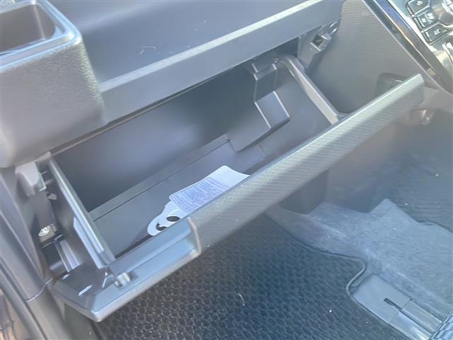 タント カスタムＲＳ　☆スマートアシスト☆両側パワースライドドア☆ビルトインＥＴＣ☆黒ハーフレザーシート☆前席シートヒーター☆横滑り防止機能☆プッシュスタート☆スマートキー☆純正フロアマット☆新車保証書☆（36枚目）