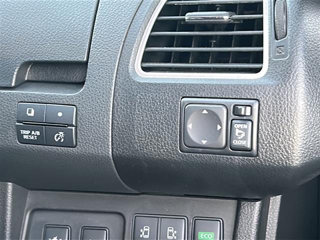 セレナ ハイウェイスター Vセレ+セーフティII SHV ☆ワンオーナー☆純正メモリナビ【フルセグ・DVD再生可・CD・Bluetooth】☆バックカメラ☆アラウンドビューカメラ☆純正フリップダウンモニター☆両側パワースライドドア☆エマージェンシーブレーキ(22枚目)