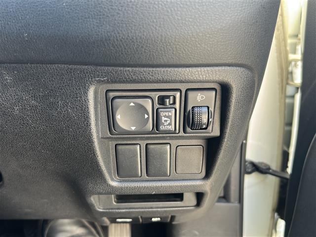 ジューク １５ＲＸ　☆ワンオーナー☆純正ＨＤＤナビ【ワンセグ・ＳＤ・ラジオ】☆バックカメラ☆ＥＴＣ☆リモコンキー☆純正フロアマット☆ドアバイザー☆新車保証書☆取扱説明書（19枚目）