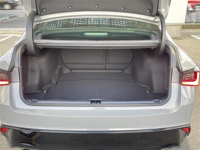 ＩＳ ＩＳ３００　ＦスポーツモードブラックＩＩＩ　☆ワンオーナー☆メーカー純正ナビ【フルセグ・ＤＶＤ再生可・ＣＤ・Ｂｌｕｅｔｏｏｔｈ】☆バックカメラ☆全周囲カメラ☆ビルトインＥＴＣ２．０☆Ｌｅｘｕｓ　Ｓａｆｅｔｙ　Ｓｙｓｔｅｍ＋（23枚目）