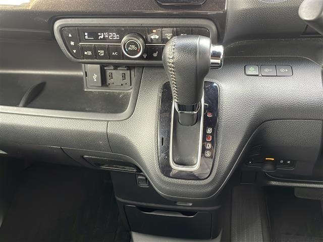 Ｎ－ＢＯＸカスタム Ｇ・Ｌターボホンダセンシング　純正８インチナビ／フルセグＴＶ／バックカメラ／ＥＴＣ／両側パワースライドドア／ハーフレザーシート／シートヒーター／ＬＥＤ／ホンダセンシング／衝突軽減ブレーキ／／クルーズコントロール／オートハイビーム（24枚目）