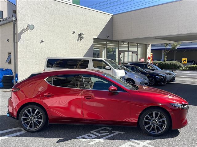 ＭＡＺＤＡ３ファストバック １５Ｓツーリング（8枚目）