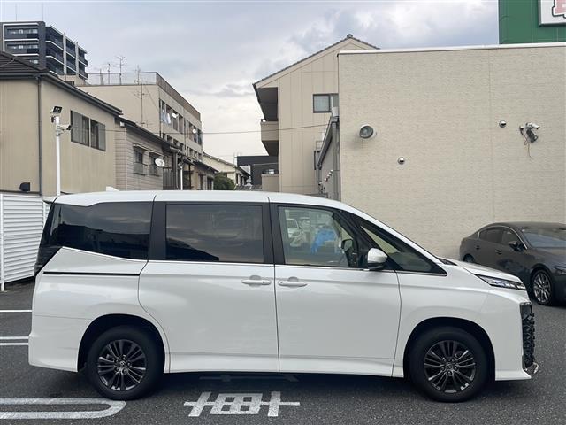 ヴォクシー ハイブリッドS-Z(9枚目)