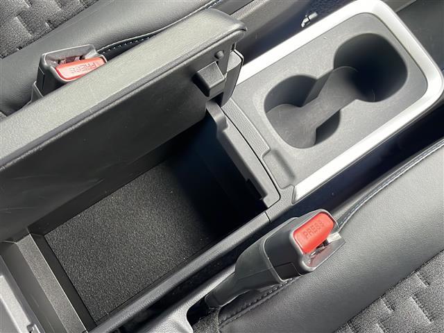 ヴォクシー ハイブリッドS-Z(36枚目)