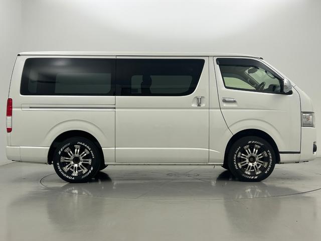 ハイエースバン スーパーＧＬ　ダークプライム　禁煙車　カロッツェリアナビ（ＣＤ・ＤＶＤ・フルセグ・ＢＴ・ＳＤ）フリップダウンモニター　バックカメラ　ＥＴＣ　両側パワースライドドア　横滑り防止　社外フロアマット　社外１６インチＡＷ　オートライト（37枚目）