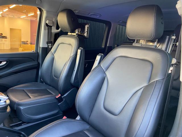 Vクラス V220d アバンギャルド ロング RSP ACC 黒革 シートH 両側パワスラ ブルメスター 純正ナビ 地デジ BT 全方位カメラ アンビエントライト 社外後席モニター Pバックドア LED Aライト ドラレコ 純19AW ETC(13枚目)