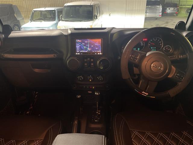 ジープ・ラングラーアンリミテッド スポーツ（2枚目）