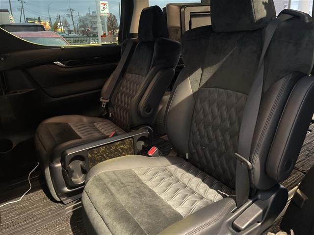 ヴェルファイアハイブリッド ＺＲ（3枚目）