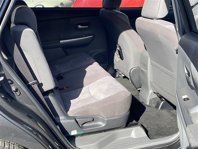 プリウスアルファ Ｇ　バックカメラ　フリップダウンモニター　ＥＴＣ（9枚目）