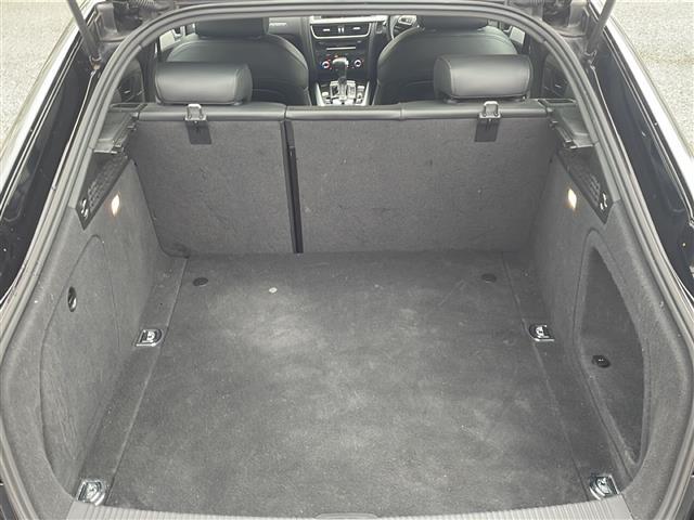 Ａ５スポーツバック ２．０ＴＦＳＩクワトロ　Ｓラインパッケージ　純正ナビ　フルセグ　レザー　ＨＩＤライト（9枚目）