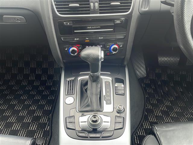 Ａ５スポーツバック ２．０ＴＦＳＩクワトロ　Ｓラインパッケージ　純正ナビ　フルセグ　レザー　ＨＩＤライト（15枚目）