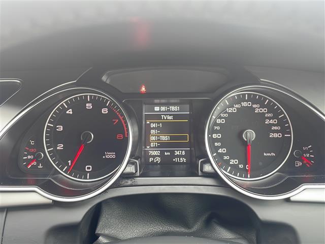 Ａ５スポーツバック ２．０ＴＦＳＩクワトロ　Ｓラインパッケージ　純正ナビ　フルセグ　レザー　ＨＩＤライト（19枚目）