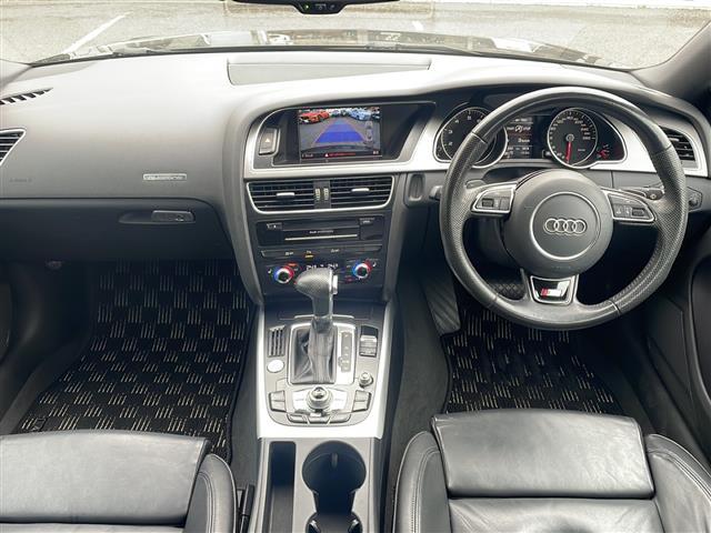 Ａ５スポーツバック ２．０ＴＦＳＩクワトロ　Ｓラインパッケージ　純正ナビ　フルセグ　レザー　ＨＩＤライト（31枚目）