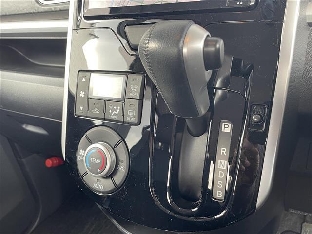 タント カスタムＲＳ　ＳＡ　ワンオーナー／純正ディーラーナビ（ＮＳＺＮ－Ｗ６４Ｄ）２０１８年製／フルセグ　ＤＶＤ　ＣＤ／バックカメラ／衝突軽減ブレーキ／両側パワースライドドア／社外ＥＴＣ／純正アルミホイール（11枚目）