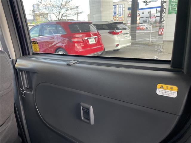 タント カスタムＲＳ　ＳＡ　ワンオーナー／純正ディーラーナビ（ＮＳＺＮ－Ｗ６４Ｄ）２０１８年製／フルセグ　ＤＶＤ　ＣＤ／バックカメラ／衝突軽減ブレーキ／両側パワースライドドア／社外ＥＴＣ／純正アルミホイール（26枚目）