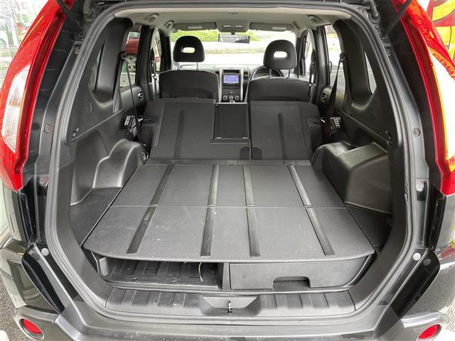 エクストレイル ２０Ｘｔｔ　◆社外ナビ◆オートスピードコントロール◆オートライト◆フロントフォグランプ◆プライバシーガラス◆純正アルミホイール◆ＥＴＣ車載器◆ルーフレール◆インテリジェントキー（23枚目）