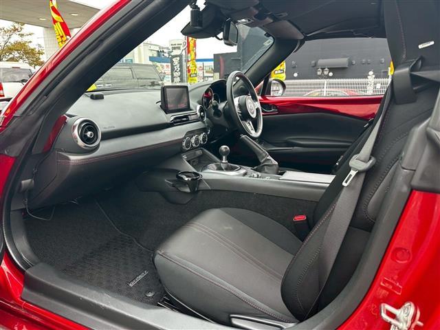 ロードスターＲＦ Ｓ　◆純正マツダコネクトナビ【ＤＶＤ／ＣＤ／地デジ／Ｂｌｕｅｔｏｏｔｈ】◆バックカメラ◆セーフテパッケージ◆ブラインドスポットモニター◆ＢＯＳＥサウンドシステム◆ｉ－ｓｔｏｐ◆トルセンＬＳＤ（18枚目）