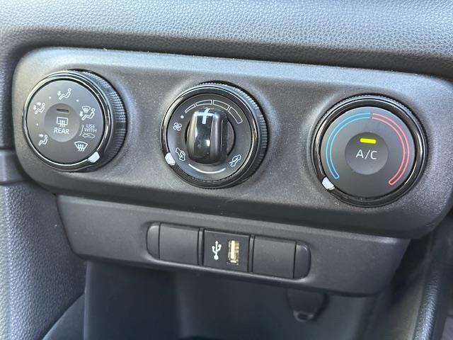 ヤリス Ｘ（8枚目）