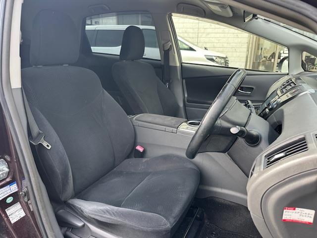 プリウスアルファ S チューン ブラック 7人乗り(4枚目)