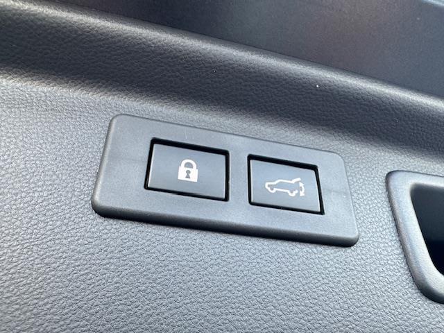 フォレスター スポーツ 純正メモリナビ ドライブレコーダー ETC フルセグTV パワーシート シートヒーター アイドリングストップ クルーズコントロール コーナーセンサー レーンキープアシスト 純正フロアマット(18枚目)