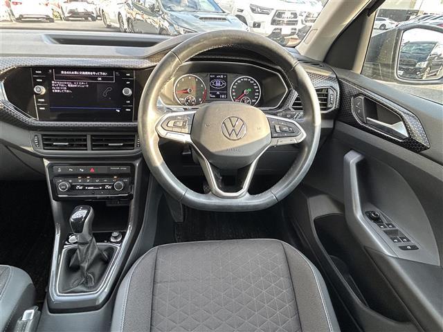 Ｔ－クロス ＴＳＩ　スタイル　１オーナー　純正ナビ　ＢＴ　バックカメラ　２．０ＥＴＣ　純正１７インチＡＷ　アクティブクルーズコントロール　パーキングアシスト　前後ドラレコ　オートライト　純正フロアマット　ルーフレール（2枚目）