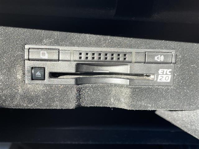 ＬＳ ＬＳ６００ｈ　バージョンＬ　純正ナビ　フルセグＴＶ　ＢＴ　ＨＤＭＩ　ブルーレイ　マークレビンソン　リアエンターテイメント　バックカメラ　２．０ＥＴＣ　クルコン　クリアランスソナー　ドラレコ　レザーシート　シートヒーター（20枚目）