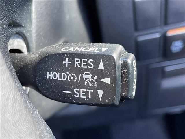 アルファード ２．５Ｓ　タイプゴールド　サンルーフ　純正ＤＡナビ　フルセグＴＶ　ＢＴ　純正後席モニター　バックカメラ　ビルトインＥＴＣ　純正１８インチＡＷ　両側パワースライドドア　セーフティセンス　ハーフレザーシート　パワーバックドア（9枚目）